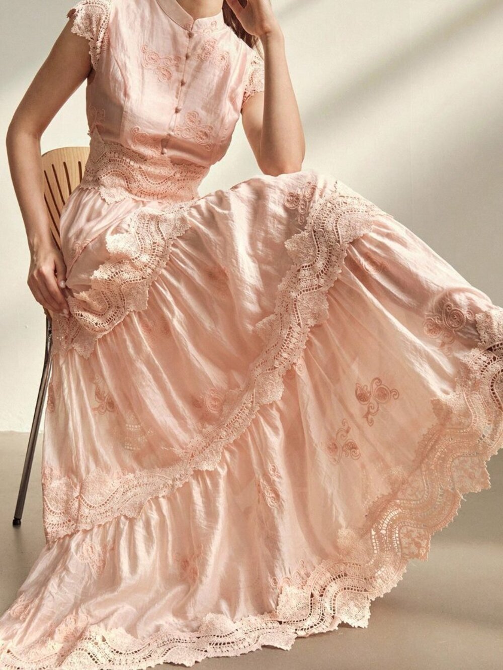 Elegant Pink Women's Long Floral Lace Dress
